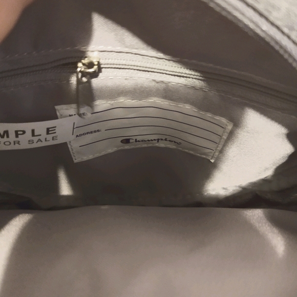 Brand new Champion Canteen Round Crossbody bag - Picture 3 of 4